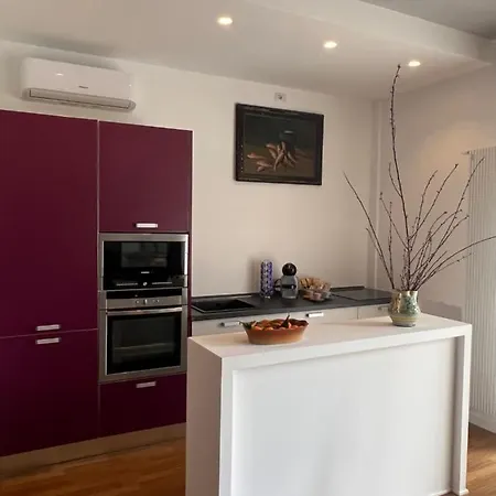 Luxuryflat 42 בארי